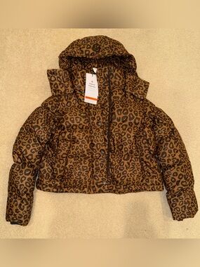 LULULEMON WUNDER PUFF CROPPED JACKET LEOPARD LEOPARDO SHIFT DESERT KHAKI NWT 4